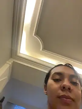 GiorgiaLuxee online show from 11.15.25