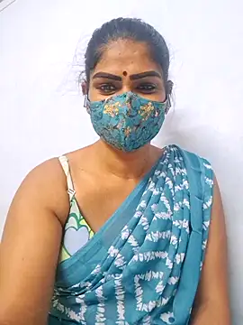 Snapshot of sherlin24 chatting on 10.01.25 sherlin24 online show from 10.01.25