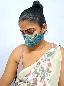 Snapshot of sherlin24 chatting on 10.03.25 sherlin24 online show from 10.03.25