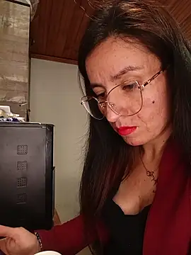ERIKA  29 online show from 10.15.25