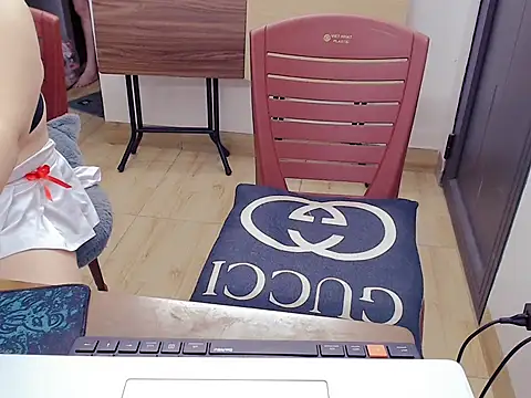 Snapshot of Funnygirl_9x chatting on 06.05.26 Funnygirl 9x online show from 06.05.26