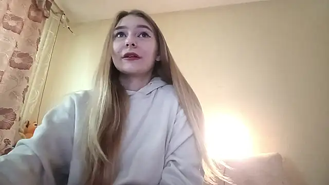 Nymera flare online show from 09.16.25