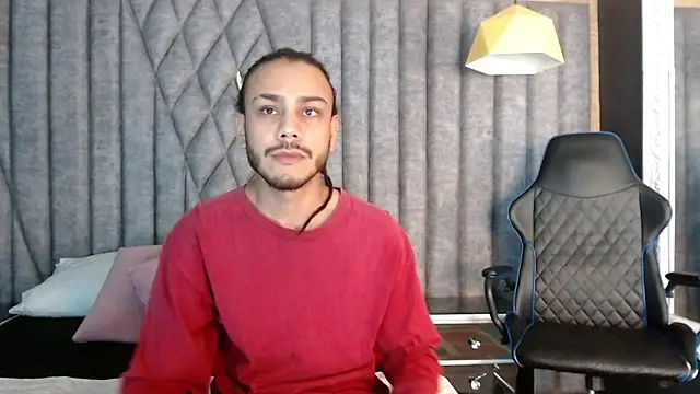 Boss Domiinator online show from 10.11.25