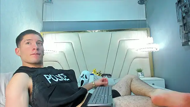 HunterHeat  online show from 09.21.25