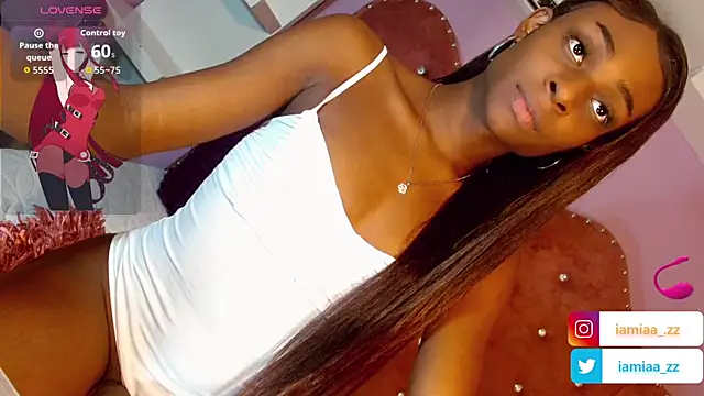 MariahMendezz online show from 11.25.25