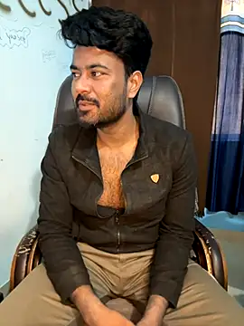 MeekBatgirl online show from 11.28.25