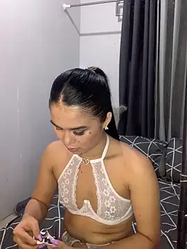 AngelHille online show from 11.24.25