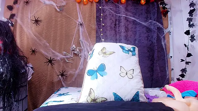 sweegirl69 online show from 10.15.25