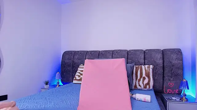 sweegirl69 online show from 11.22.25