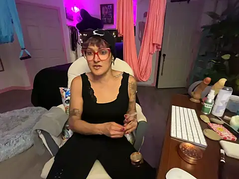 kinkycanner online show from 03.25.26