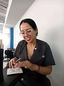 MiaForever1 online show from 03.27.26