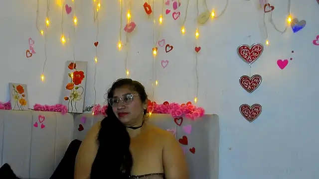 milf latinn online show from 10.02.25