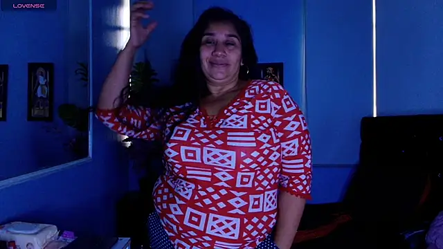 milf latinn online show from 10.03.25