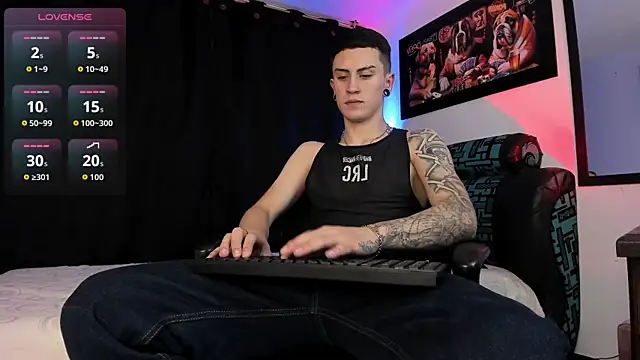 Snapshot of Sebas_maverick chatting on 01.17.26 Sebas maverick online show from 01.17.26