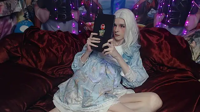 Snapshot of yutachka chatting on 10.27.25 yutachka online show from 10.27.25