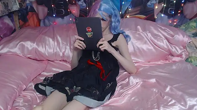 Snapshot of yutachka chatting on 11.30.25 yutachka online show from 11.30.25