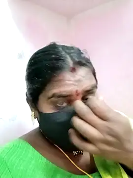 Snapshot of chubby_babitha-telugu chatting on 10.21.25 chubby babitha-telugu online show from 10.21.25