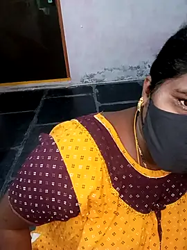 Snapshot of chubby_babitha-telugu chatting on 11.13.25 chubby babitha-telugu online show from 11.13.25