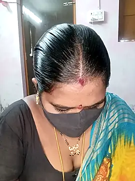 Snapshot of chubby_babitha-telugu chatting on 11.22.25 chubby babitha-telugu online show from 11.22.25