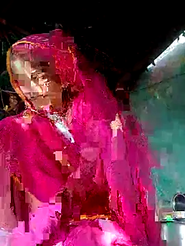 Snapshot of H_seema chatting on 12.04.25 H seema online show from 12.04.25