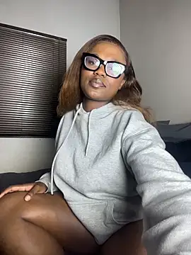 Moonzy77 online show from 02.15.26