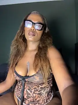 Moonzy77 online show from 03.01.26