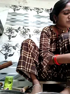 LUCKY cut online show from 04.06.26