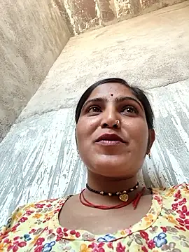 LUCKY cut online show from 04.13.26