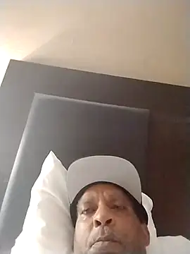 Snapshot of Bbcscottie77 chatting on 09.26.25 Bbcscottie77 online show from 09.26.25