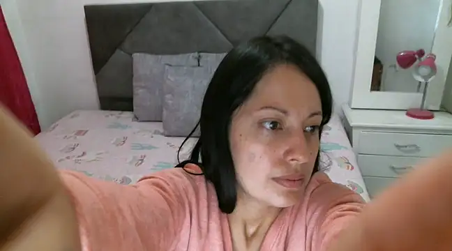 Snapshot of Taylormegan chatting on 03.10.25 Taylormegan online show from 03.10.25