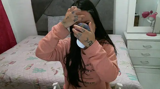 Snapshot of Taylormegan chatting on 03.19.25 Taylormegan online show from 03.19.25