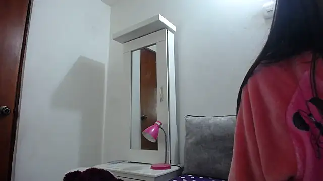 Snapshot of Taylormegan chatting on 11.01.25 Taylormegan online show from 11.01.25