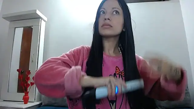 Snapshot of Taylormegan chatting on 11.15.25 Taylormegan online show from 11.15.25