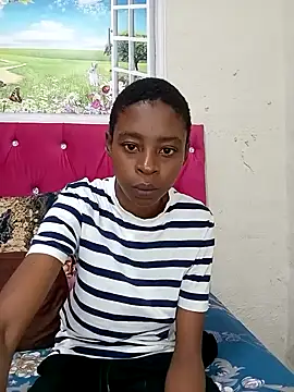 SweetSlenderChoc online show from 05.17.26