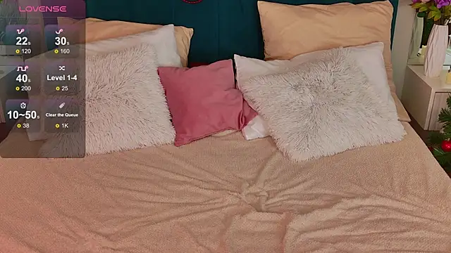 Angel Braun online show from 12.15.25