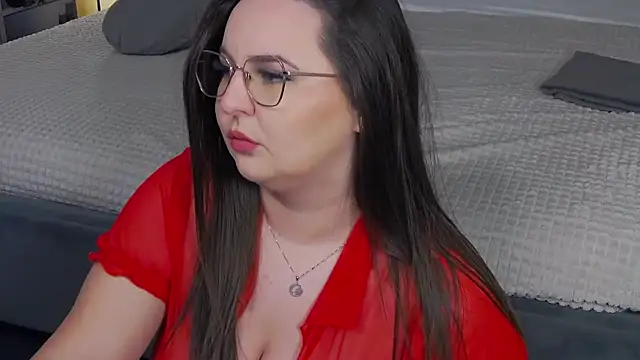 Mia Swano online show from 11.20.25