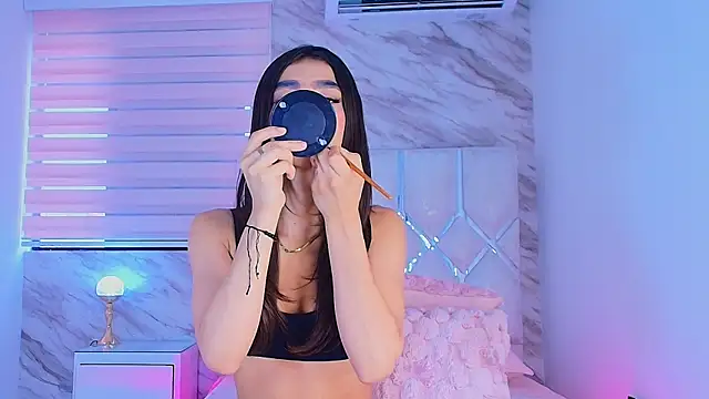 collet 1 online show from 11.06.25