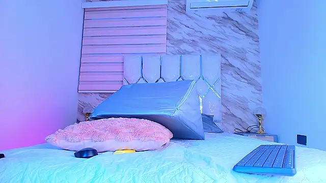 collet 1 online show from 02.16.26