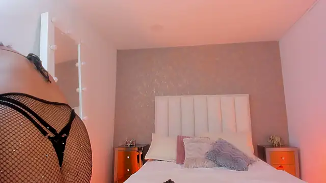 KaylieBrooks online show from 11.18.25