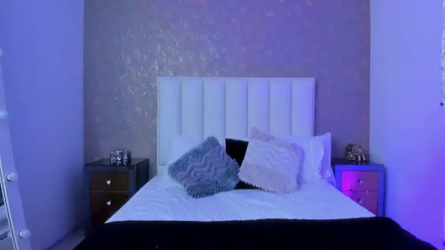 KaylieBrooks online show from 12.03.25