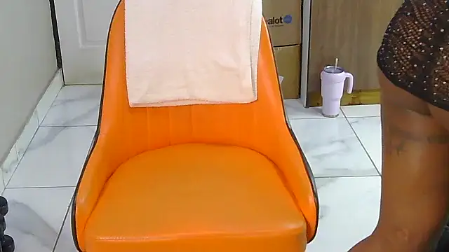 Sultry Booty online show from 11.23.25