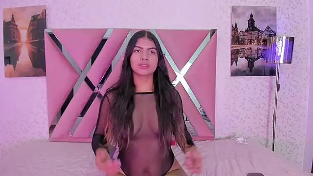 SophiaSalazar  online show from 11.07.25