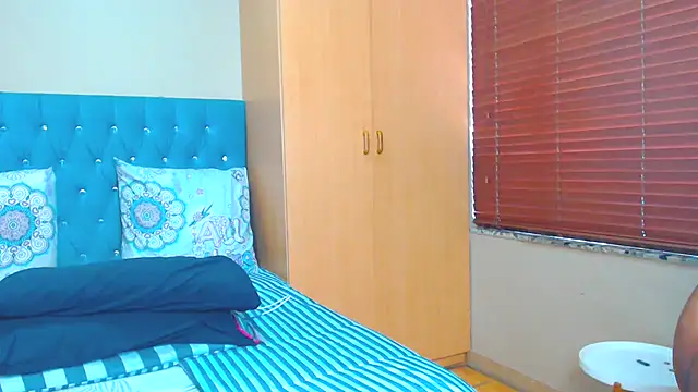 ThickAss Cheeks online show from 10.10.25