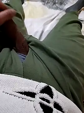 Snapshot of anis3g4 chatting on 11.27.25 anis3g4 online show from 11.27.25