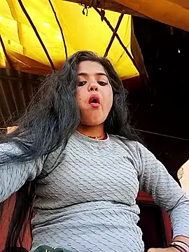 Yatiksha Beby online show from 02.15.26