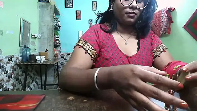 DearKimmi online show from 11.08.25