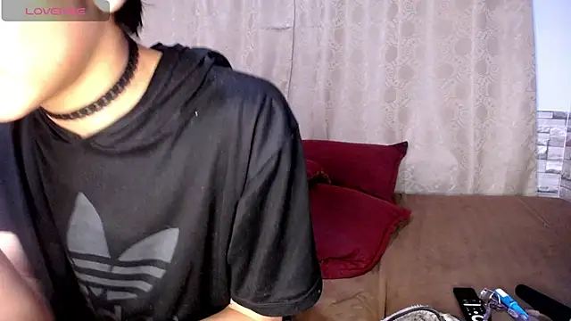 DaraKat18 online show from 11.26.25