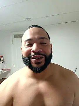 Snapshot of tripping385 chatting on 10.27.25 tripping385 online show from 10.27.25