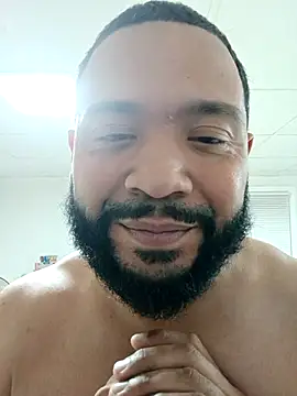 Snapshot of tripping385 chatting on 11.08.25 tripping385 online show from 11.08.25