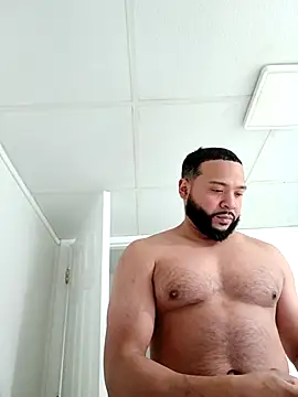 Snapshot of tripping385 chatting on 11.14.25 tripping385 online show from 11.14.25